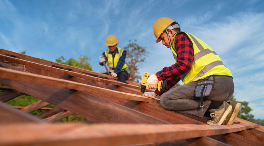 Professional Flat Roofing Installation services in Veteran, WY